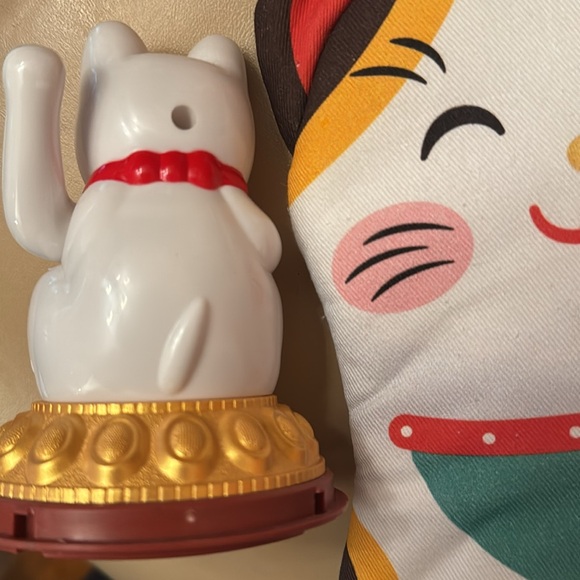 Fred Feline Lucky Cat Oven Mitt - & Lucky Cat statue with waving paw!! NEW!! - Picture 6 of 8